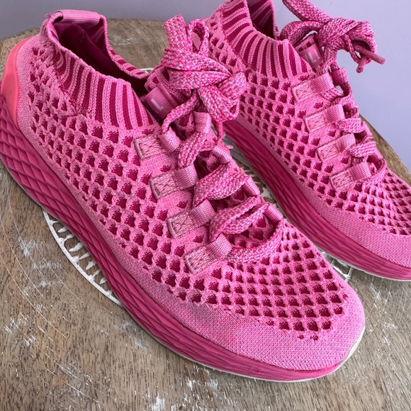 NOBULL Pink Panther Trainers | Women’s 7.5 - Picture 2 of 7